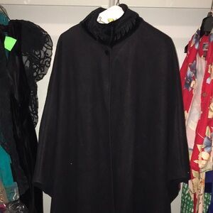 Deadstock Amanda Smith Black Poncho